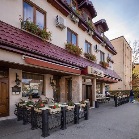 Pension Korona Sibiu Exteriör bild