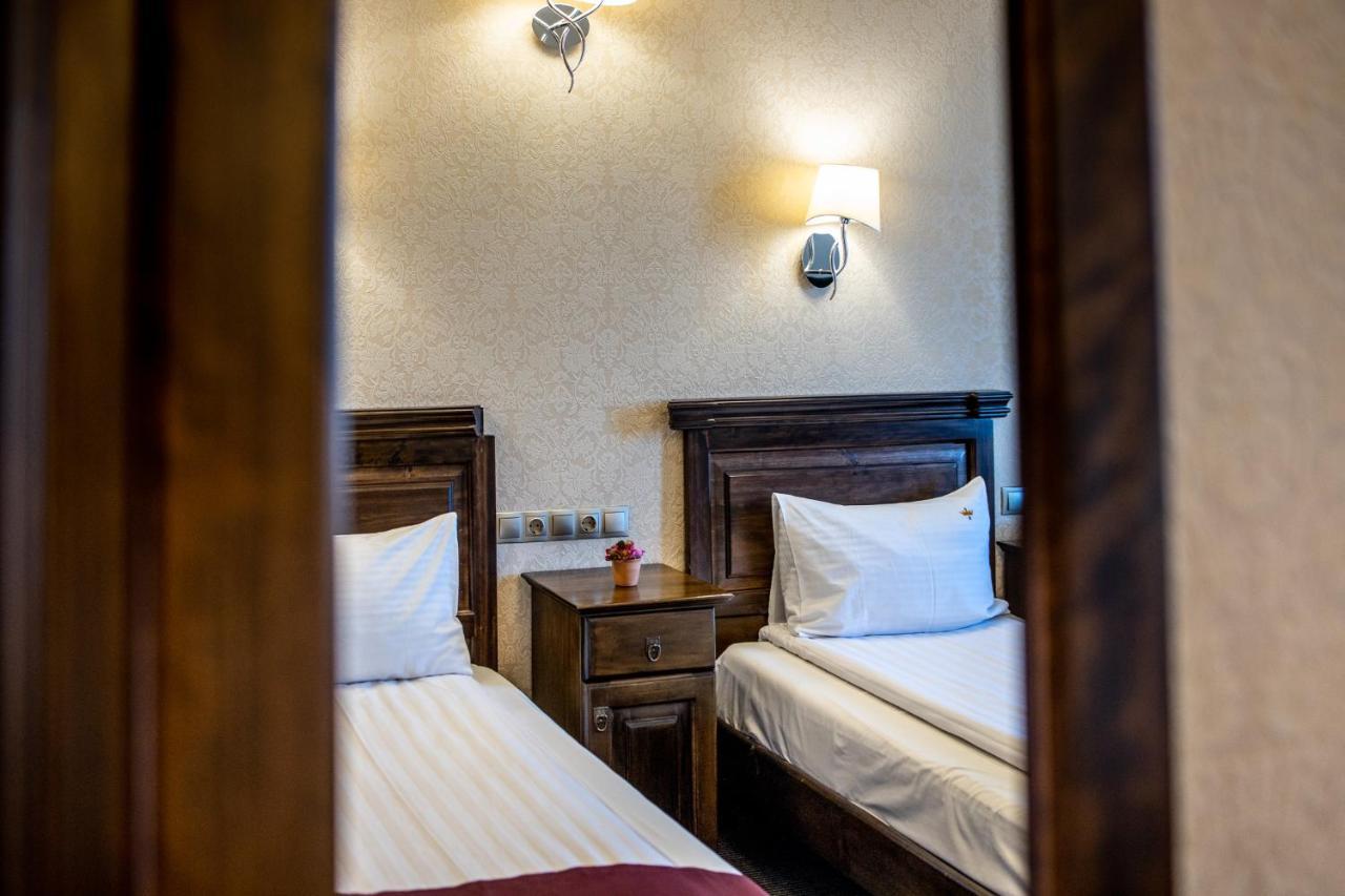 Pension Korona Sibiu Exteriör bild