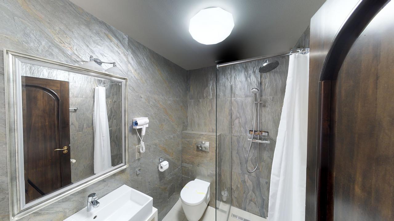 Pension Korona Sibiu Exteriör bild